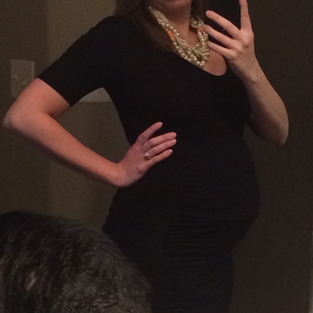Isabella Oliver size 1 black maternity dress